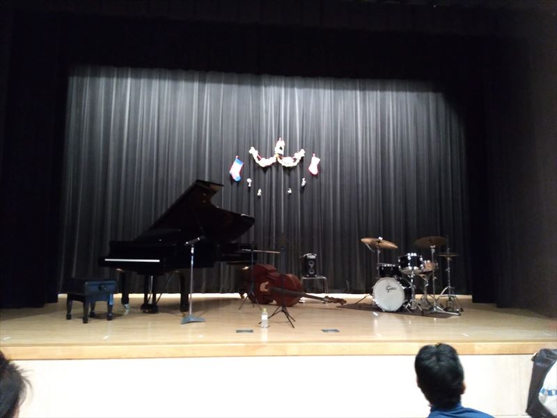 【中央区】日本橋社会教育会館ホールへのアクセスと0歳児からのコンサート「おんがくのたび」